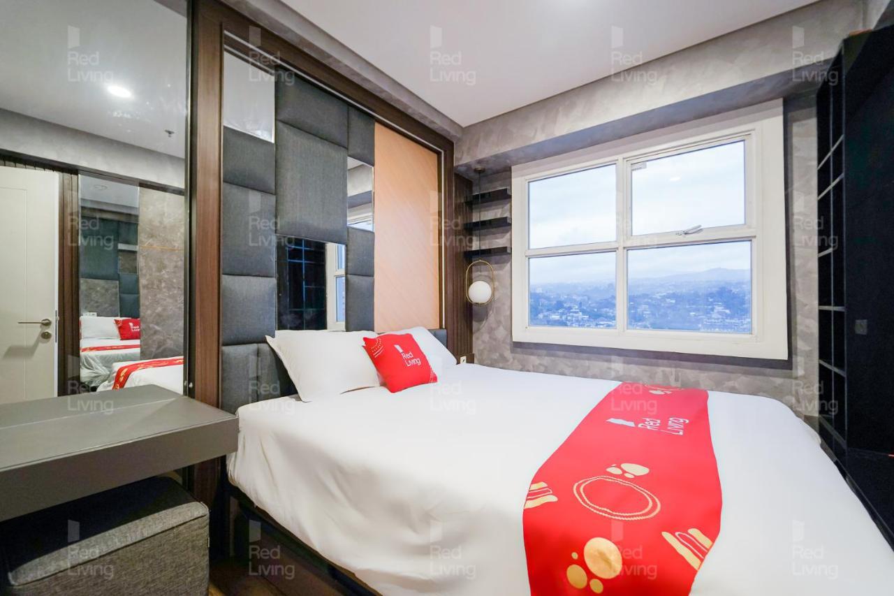 Redliving Apartemen Parahyangan Residence - Anton Rooms Bandung Esterno foto