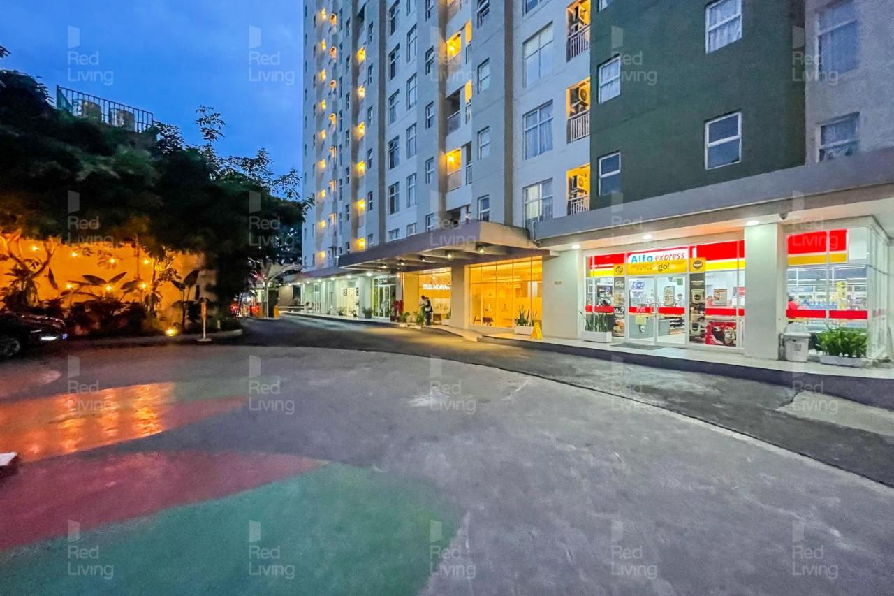 Redliving Apartemen Parahyangan Residence - Anton Rooms Bandung Esterno foto